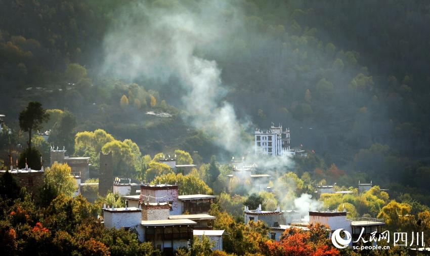 丹巴美景。李永安攝